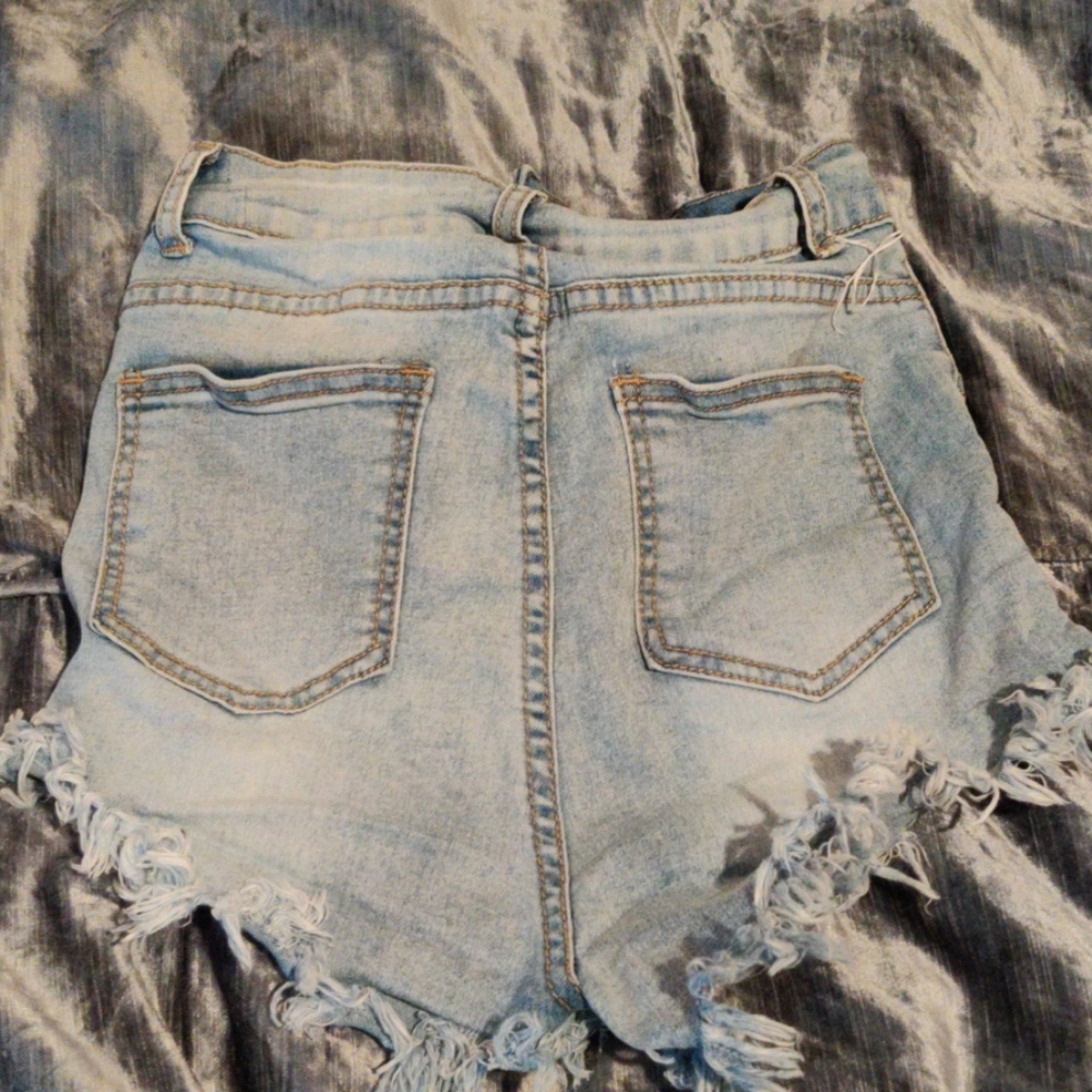 SHEIN high waisted denim shorts size XS 2 - Picture 2 of 4